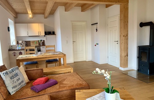 Gross Schwansee House | Sandcastle apartment, 10 minutes from the natural beach