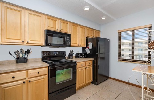 Cocoa Beach Condo | Sandcastles condo 614, great side ocean view and fantastic reviews
