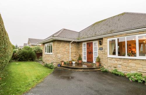 Scalby House | Sanderling