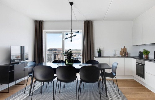 Taarnby Municipality Apartment | Sanders Arena - Chic 3-bdr Apt Close to Metro