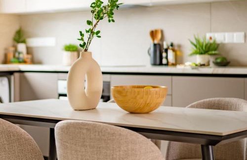 Vasa Koilaniou Apartment | Sanders Limassol Park