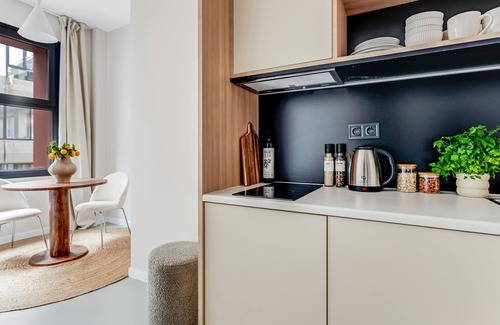 Piraeus Apartment | Sanders Port - Popular Studio Near Piraeus Port