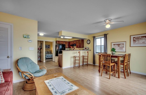 Surfside Beach Condo | Sandfiddler 301 - Oceanfront Condo in Surfside Beach
