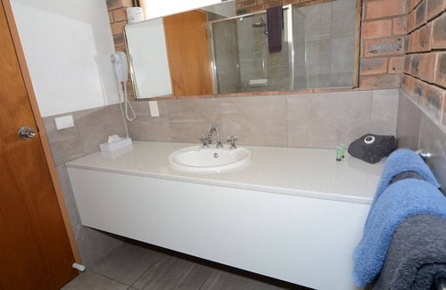 Kangaroo Flat Hotel | Sandhurst Motor Inn Bendigo
