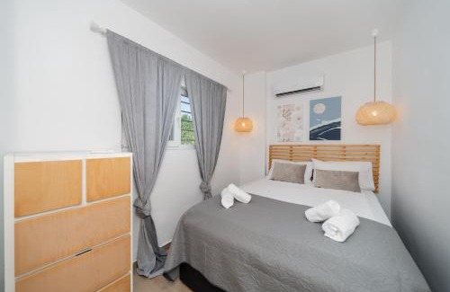 Porto Rafti Apartment | Sandlight Apartment by A&D Properties