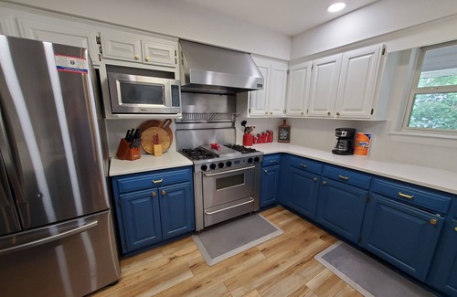 Garfield House | Sandman's-Private Lakefront-Very Nice Home; Beautiful Yard; Playground for Kids
