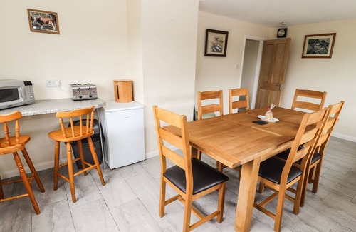 Higher Kinnerton House | SANDMARTINS, pet friendly in Higher Kinnerton, Chester