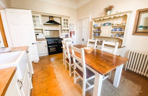 St. Andrews Cottage | Sandmill, Murray Park - a townhouse that sleeps 6 guests in 3 bedrooms