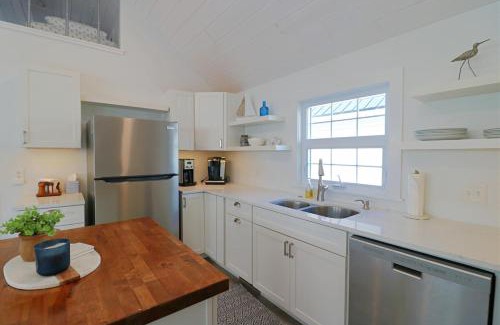 Ashville House | Sandpiper Cottage home