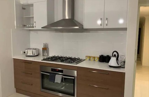 Wannanup House | Sandpiper Island Tranquil Waterfront Views & Jetty