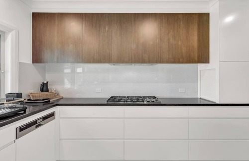 West Lakes Shore House | Sandpiper Retreat Breathtaking Beachfront Panorama