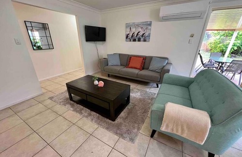 Sandstone Point House | Sandstone Point and Bribie Beaches