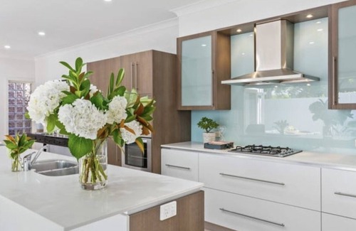 Fullarton House | Sandstone Villa In City Fringe Location