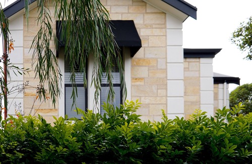 Fullarton House | Sandstone Villa In City Fringe Location