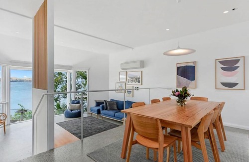 Sandy Bay House | Sandy Bay Beachfront Oasis direct beach access