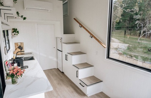 Yankalilla Bed & Breakfast | Sandy Hill Forest Tiny House