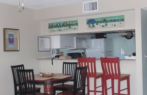 Holmes Beach Condo | Sandy Pointe II Holmes Beach