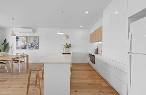 Woolgoolga Apartment | Sandy Toes - Walk to Beach, Pet Friendly, Stylish