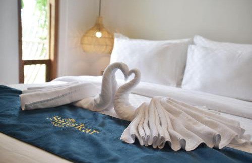 Depok Hotel | Sangkar Cottage & Eatery