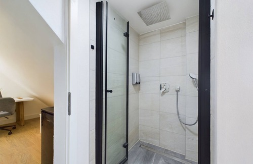 Backnang Condo | Sani Suite