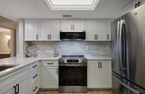 Sanibel House | Sanibel Inn 511- Premier Two Bedroom Residence, Resort Amenities Included!
