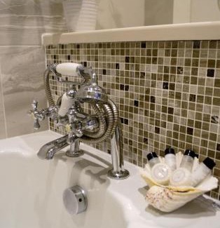 Aldborough Bed & Breakfast | Sankence lodge B&B