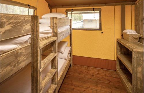 Orange Prairie Hotel | Sankoty Lakes Resort - Cabins & RV Park - Peoria Spring Bay
