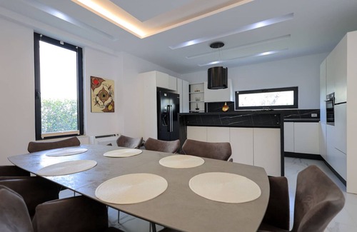 Ishem House | SanPietro Vacation Villa 009