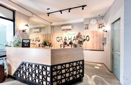 Gubeng Hotel | Sans Hotel Syariah Graha 100 Gubeng Surabaya