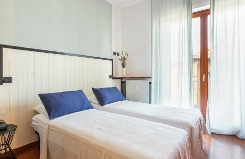 Albate Apartment | Santa Chiara Apartment by MyHomeInComo