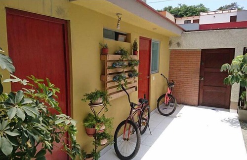 Santiago de Surco House | Santa Constanza Guest House