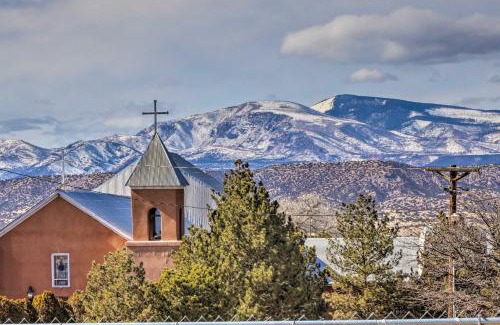 Santa Cruz House | Santa Cruz Home with Mountain Views!