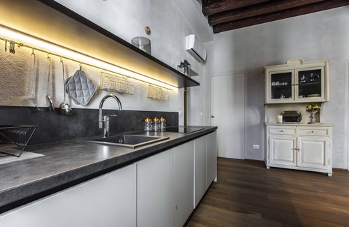 Cannaregio Apartment | Santa Fosca Canal View R&R