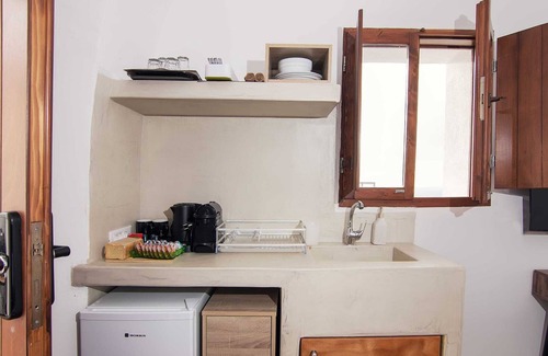 Akrotiri Apartment | Santorini Rooftop Hot Tub Suite w/Panoramic Views