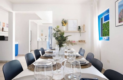 Ocean Park Apartment | Santorini Villa PoolBeachHouse