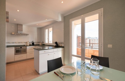 Zarautz Apartment | Santuiturri - baskeyrentals
