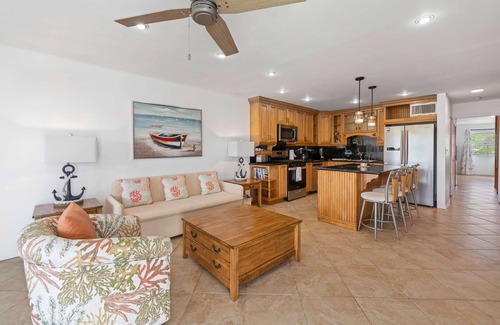 Red Hook Condo | Sapphire Beach, Crystal Cove Condo. Prime Location. Steps to Turquoise Water!