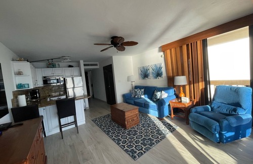 Red Hook Condo | SAPPHIRE BREEZE-Corner Two-Story Beach Front Villa! E301