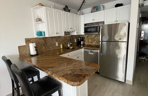 Red Hook Condo | SAPPHIRE BREEZE-Corner Two-Story Beach Front Villa! E301