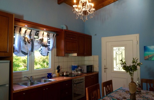Parelia Villa | Sapphire Villa - A Piece Of Harmony And Relaxation With A Private Garden.