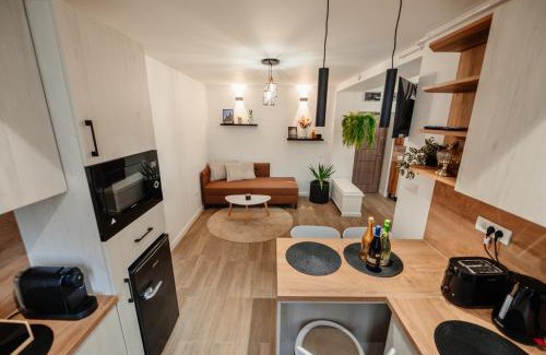 Hunedoara Apartment | Sara Studio - HD