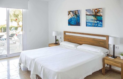 Coves Noves Villa | Sarah