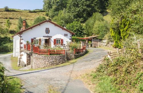 Aldudes House | Sarahandia