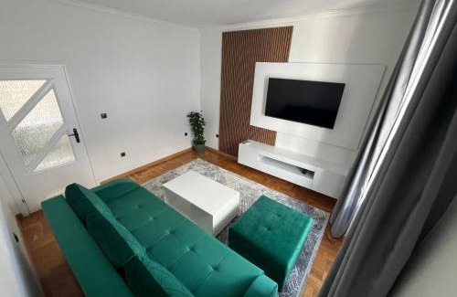Old Town Apartment | Sarajevo Luxury Apartment - 50 m from Old Sarajevo Clock Tower
