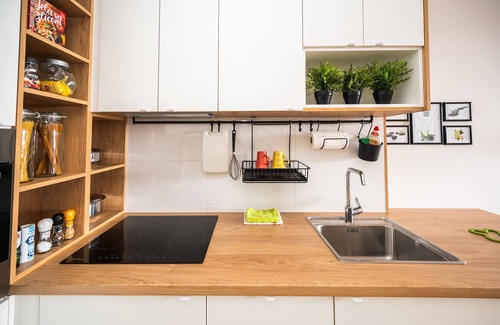 Novo Sarajevo Apartment | Sarajevo Tower 24th floor free parking apartment 2P