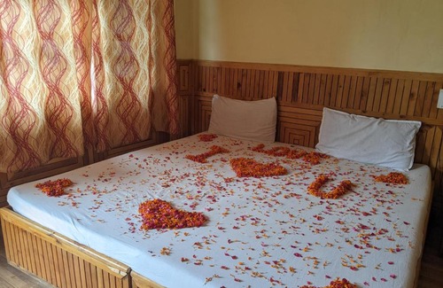 Old Manali Bed & Breakfast | Saraswati Inn