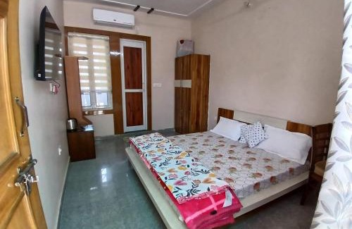 Mayapur House | Saraswati Villa