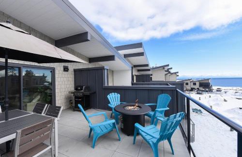 Black Creek House | Saratoga Escape at the Beach House
