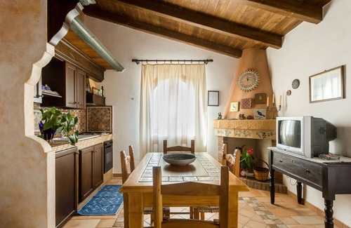 Torre dei Corsari Apartment | Sardinia, Torre Dei Corsari: Panoramic apartment in villa