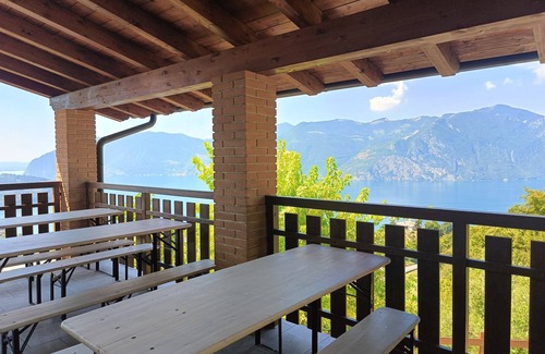 Marone Apartment | "Sarnico" room